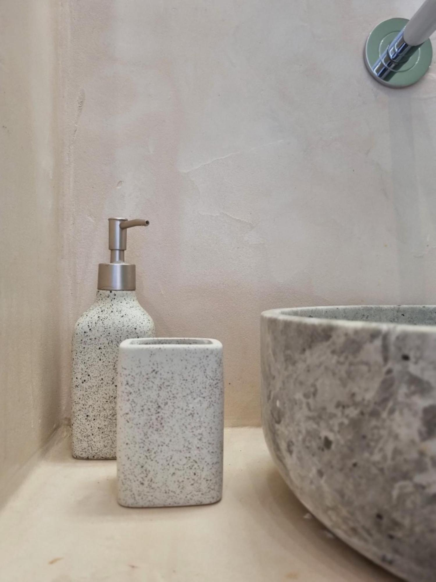 Little Gem Symi Boutique Studio Luaran gambar