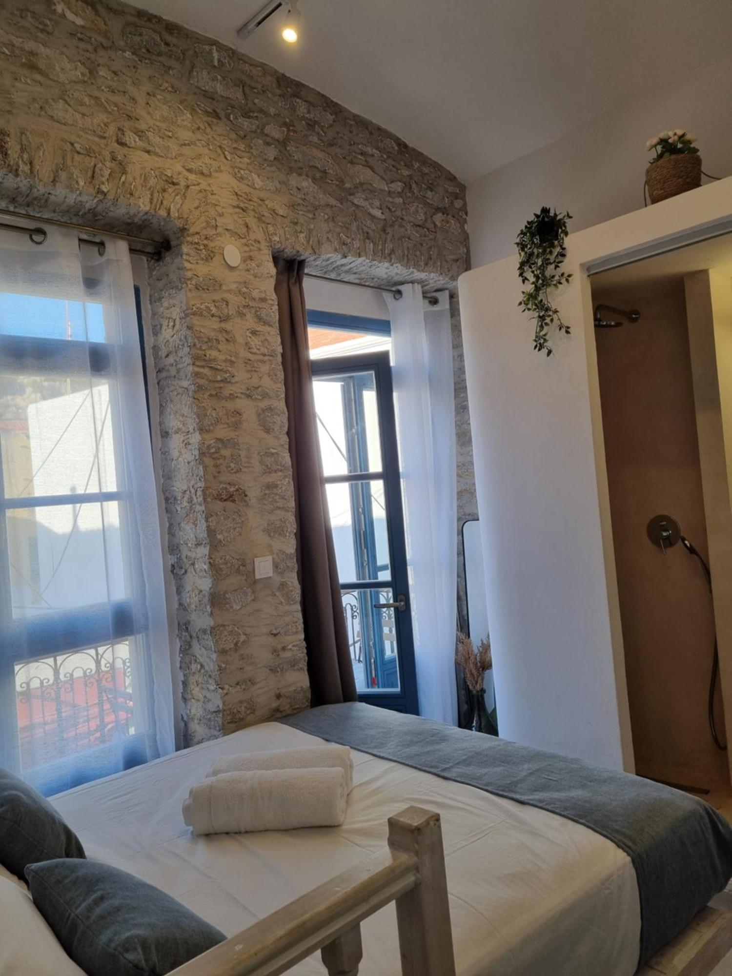 Little Gem Symi Boutique Studio Luaran gambar
